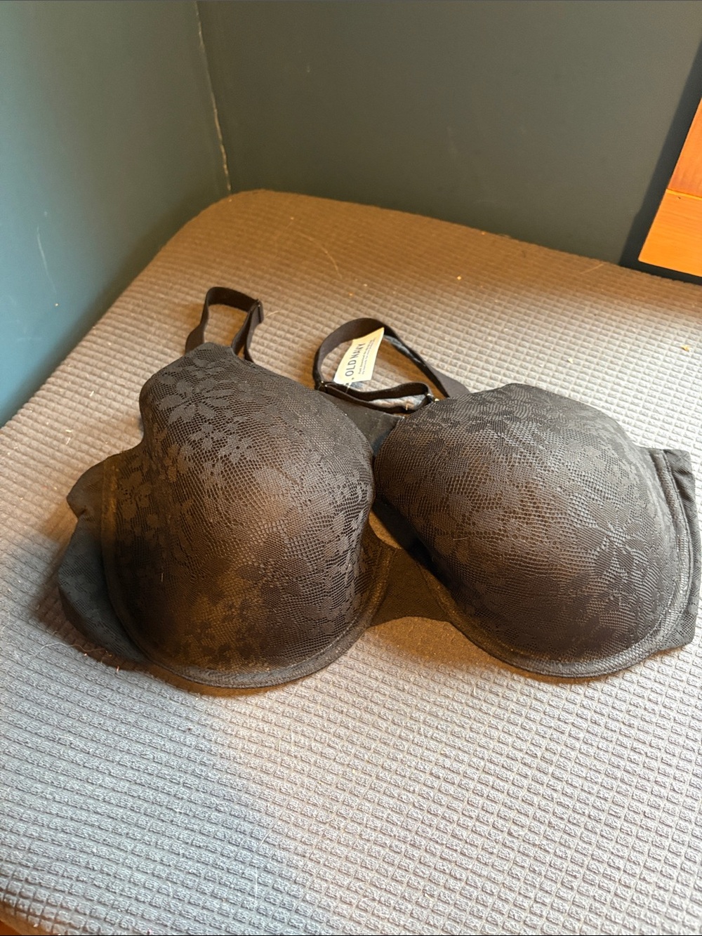 40DD Black Lace Underwire Bra Old Navy NWT